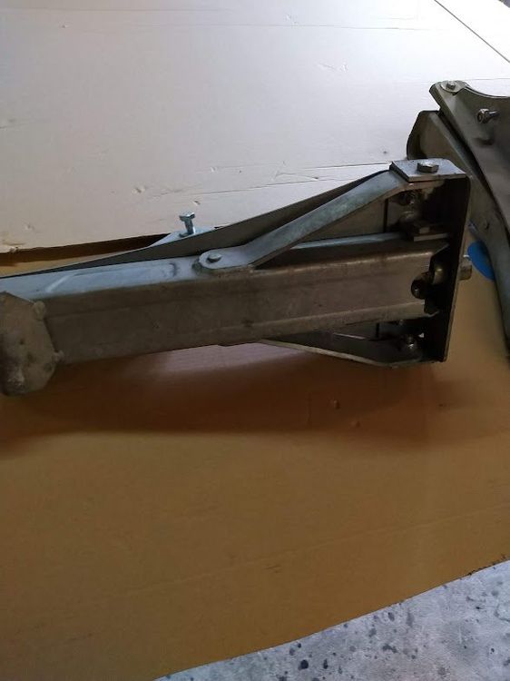 Stützen Wohnmobil Wohnwagen Camping Abstützung neuwertig Kaufen auf Ricardo