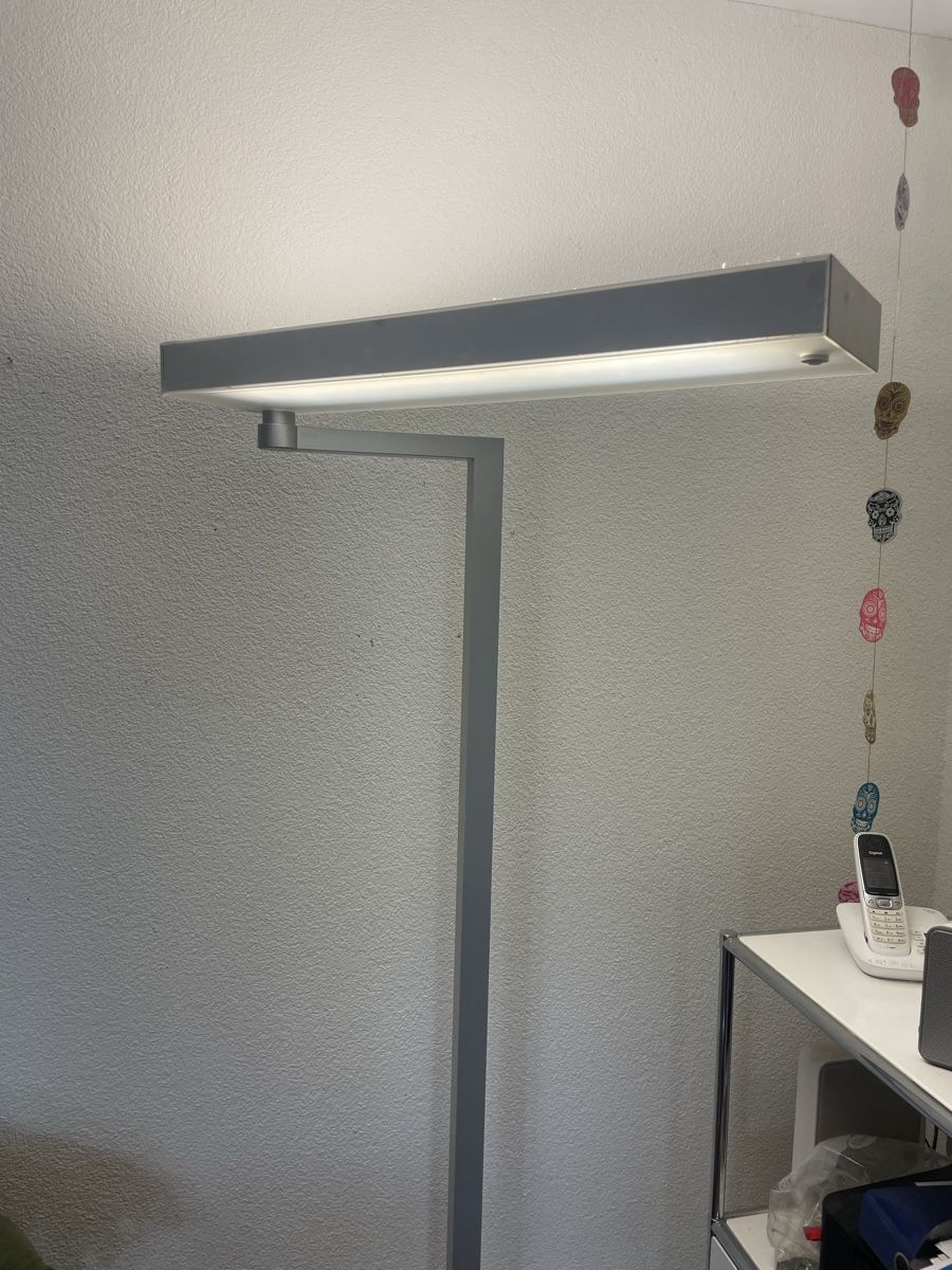 Tulux Lampade: Tulux Stehleuchte, Büro Lampe – Usato da Zürich venduto da Lupini 4