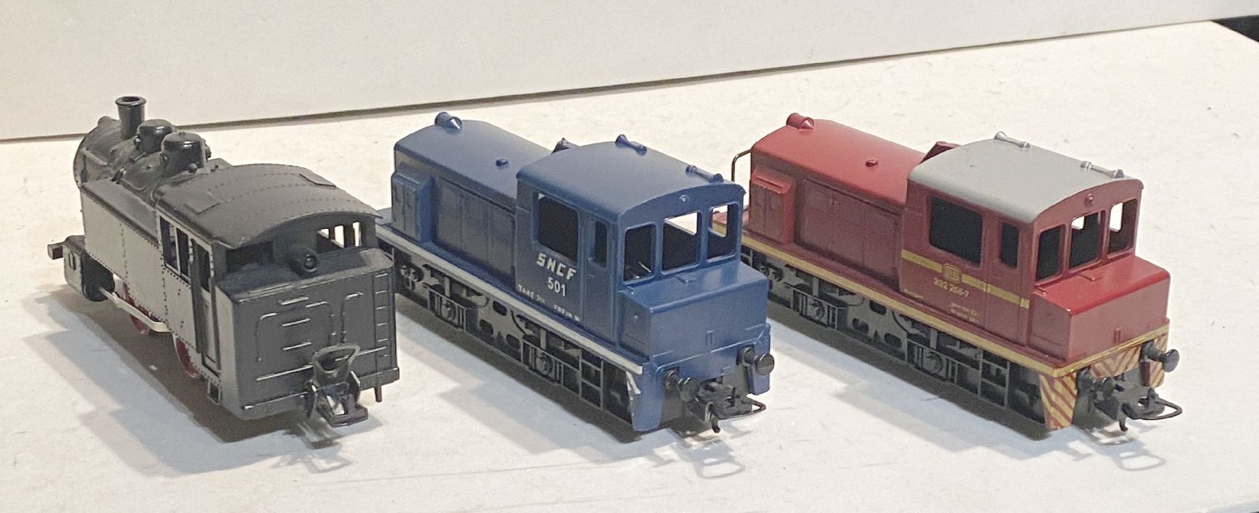 Lima Trains électriques: Lima 2 Diesel-Loks + 1 Dampflok – D'occasion à Sonceboz-Sombeval par Decolove 1