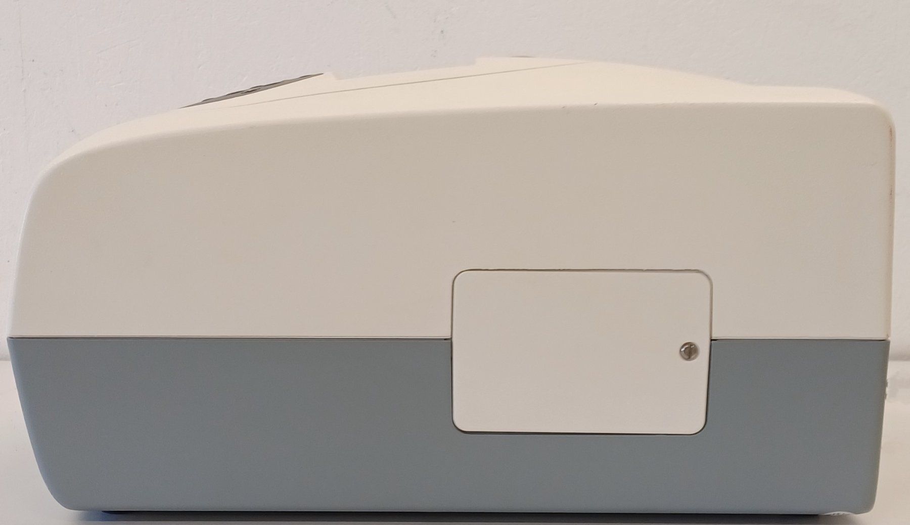 Accessori da laboratorio: Amersham Biotrak II Plate Reader – Usato da Niederdorf venduto da LeptonAG_Labor 6