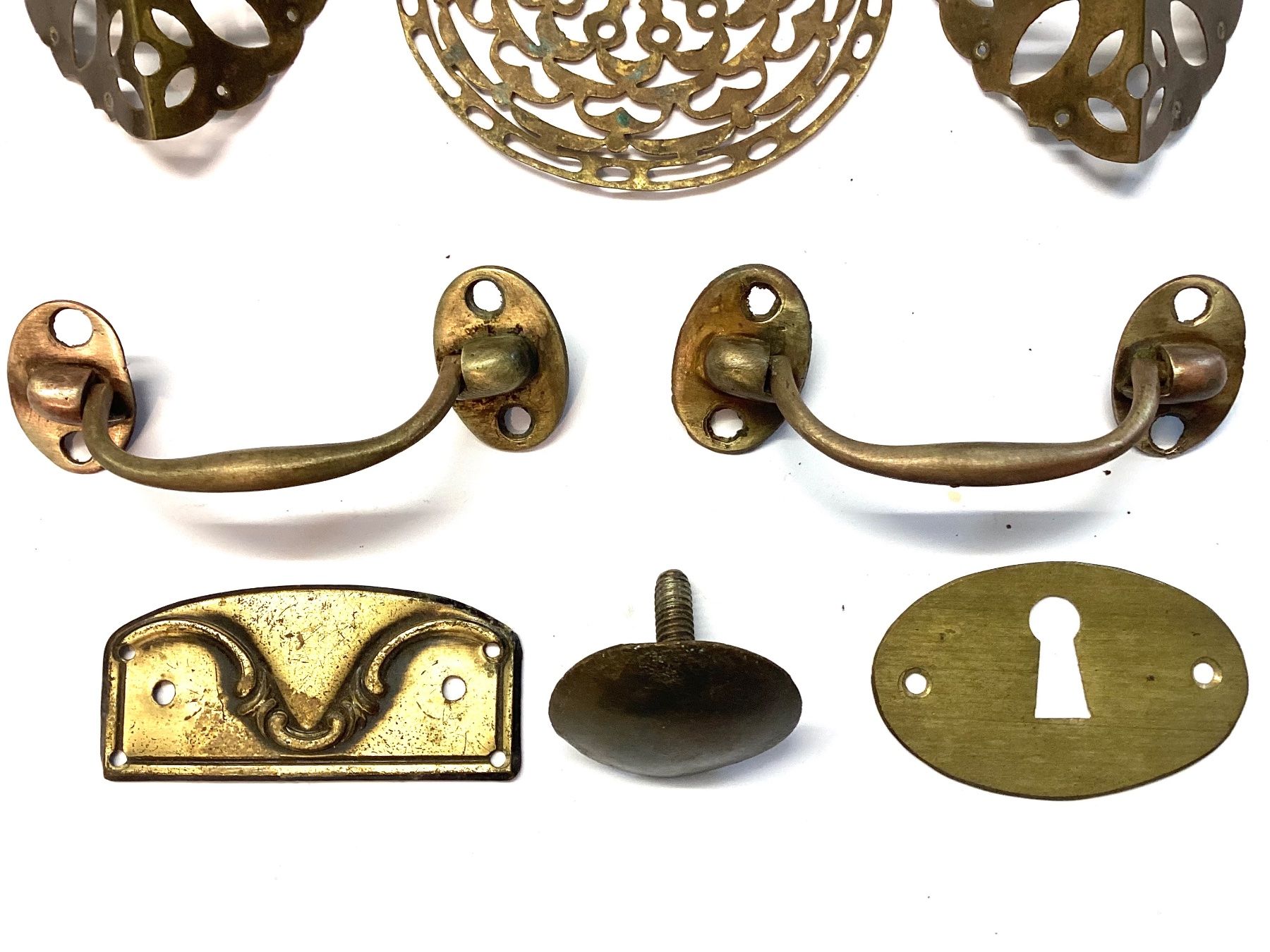 Quincaillerie: Sammlung Beschläge, Zierelemente Messing, Griffe, Schilder – D'occasion à Eglisau par mar_5rn2 6