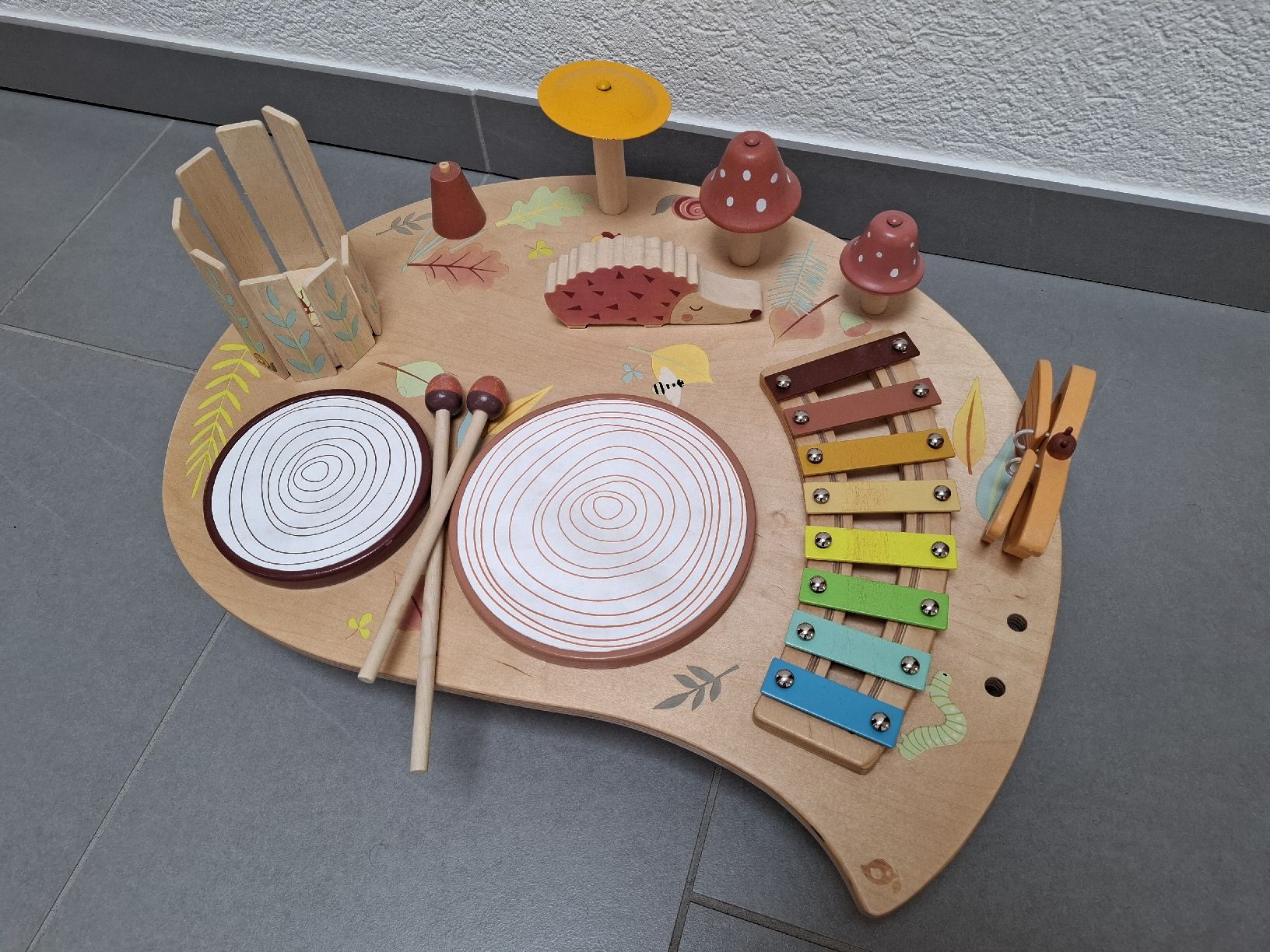 Giocattoli: Table à musique Tender Leaf Toys – Usato da Courfaivre venduto da jor_b7wl