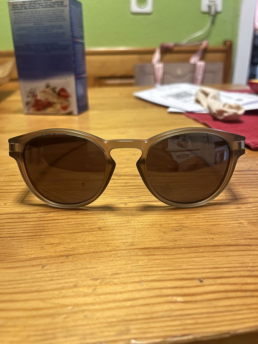 Occhiali & Lenti: Oakley latch – Usato da St. Moritz venduto da ver_kn95 1