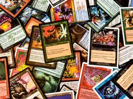 100 Magic: The Gathering Rares & Mythics – Farbwahl möglich!