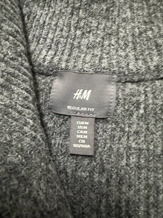 H&M Pullover & Sweatshirts: H&M Pullover – Gebraucht aus Zürich von refg7 3
