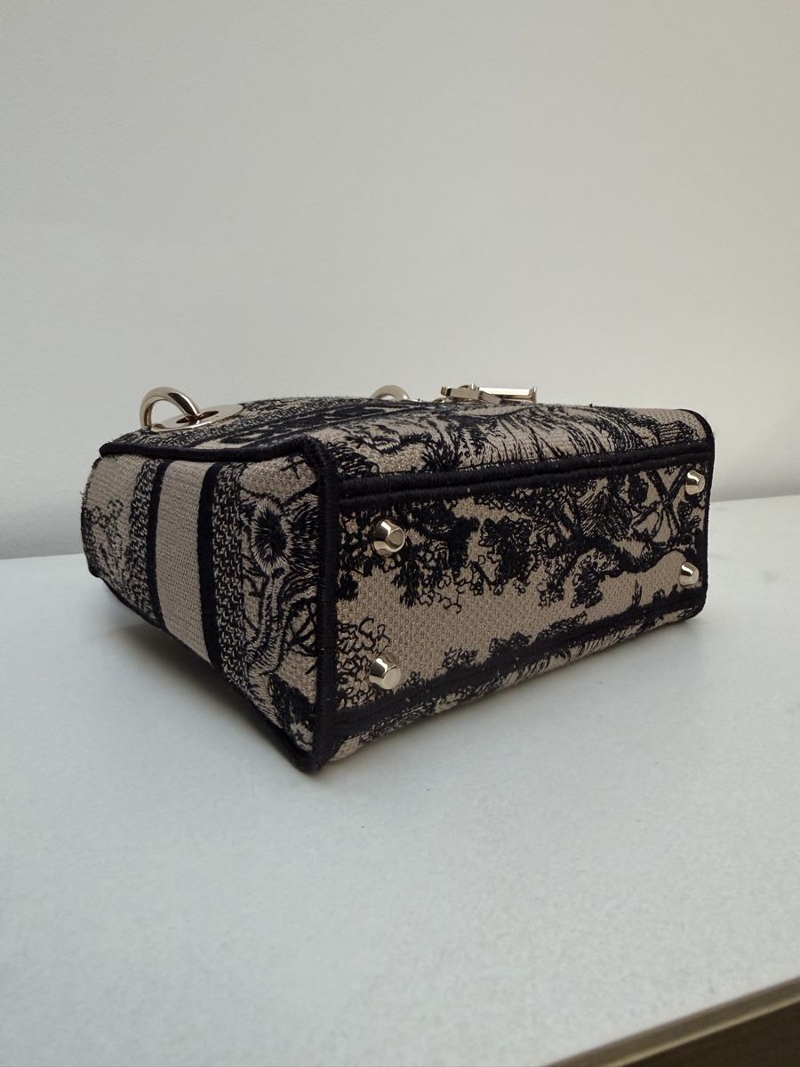 Dior Borse da donna: NEW Christian Dior Borsa mini Lady D-Lite – Nuovo (secondo la descrizione) da Vacallo venduto da kellyyy 2