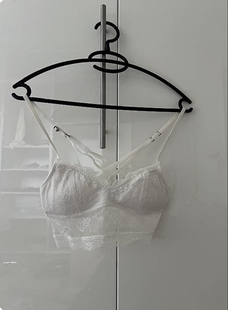 Altra biancheria intima: Dreierpack Abercrombie & Fitch Spitzen-Bralette – Usato da Dietikon venduto da Mischi2167 1