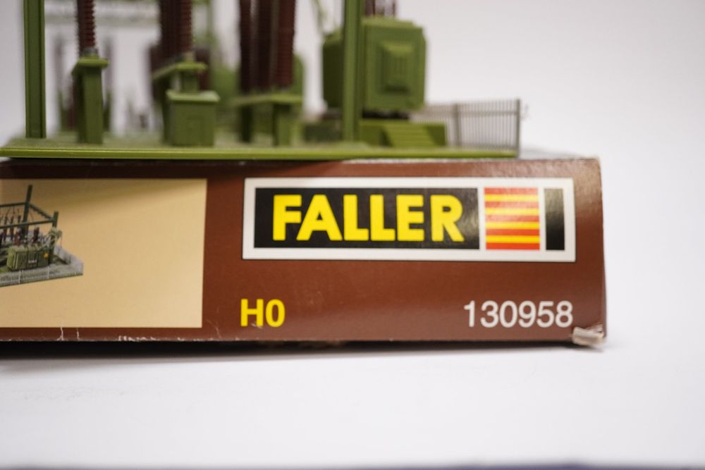FALLER H0 120266 - 3 Postes de Transformation IN Brique Construction