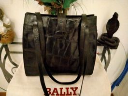 Sac à main Bally cuir genre crocro noir