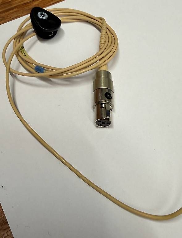 Cuffie: DPA Headset d:fine Core 4288 mit Shure Stecker – Usato da Rüti ZH venduto da Philippek 2