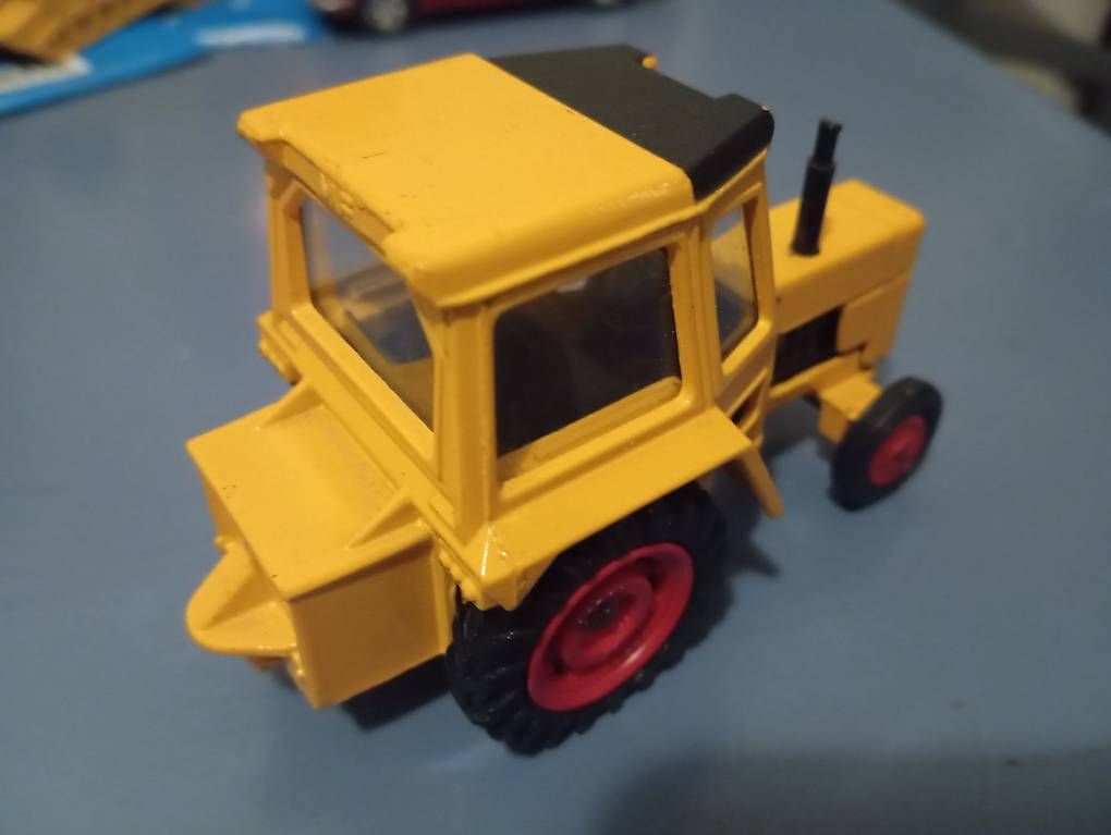 Trattori: Traktor – Usato da Basel venduto da Petergunn 1