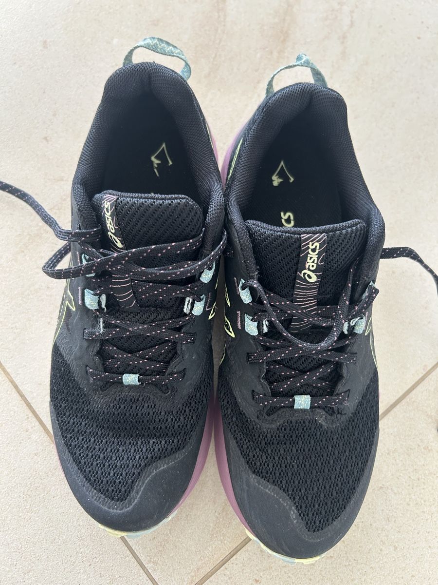 Asics Scarpe da donna: Asiscs Terr2 Gr. 41.5 – Usato da Rothrist venduto da kiki8181 1