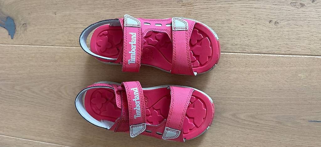 Scarpe per ragazze: Timberland Sandalen rosa Gr. 31 – Usato da Graltshausen venduto da Regeli1