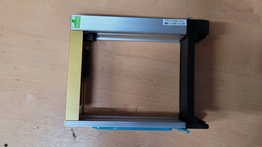 Cage de disque dur interne Dell MP-00006045-000 2,5" pour serveur