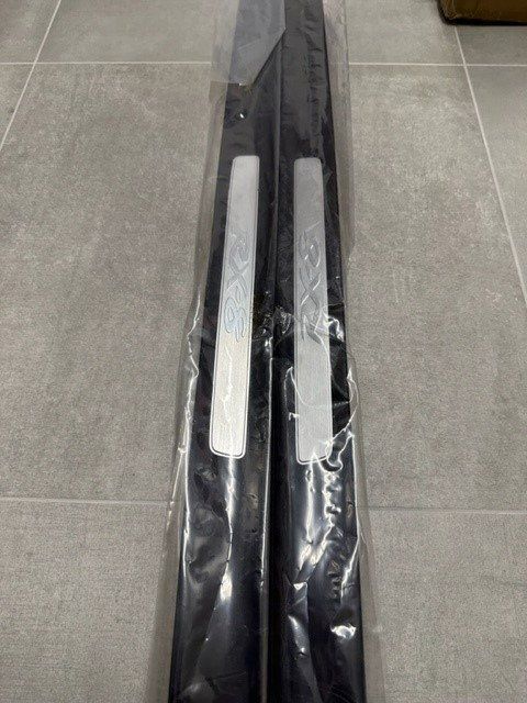 Mazda Tutti pezzi di ricambio auto: Mazda RX-8 - Spare parts & accessories – Usato da Crassier venduto da phildede 4