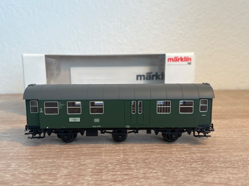 MÄRKLIN 4204 HO- Wagons de service 1 2. Classe de La SNCF Bon