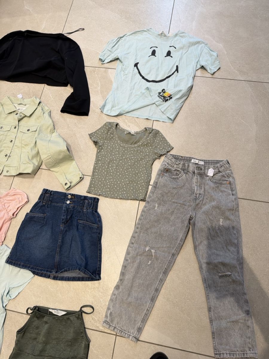 H&M Ensembles coordonnés: kleiderpaket 134/140 – Neuf (Voir description) à Muhen par Guess1802 4