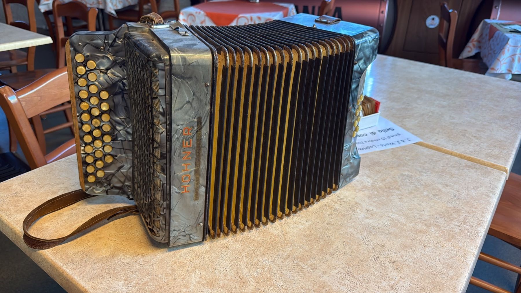 Hohner Strumenti musicali: Akkordeon Hohner - Vintage – Usato da Cugnasco venduto da tizianaq 1
