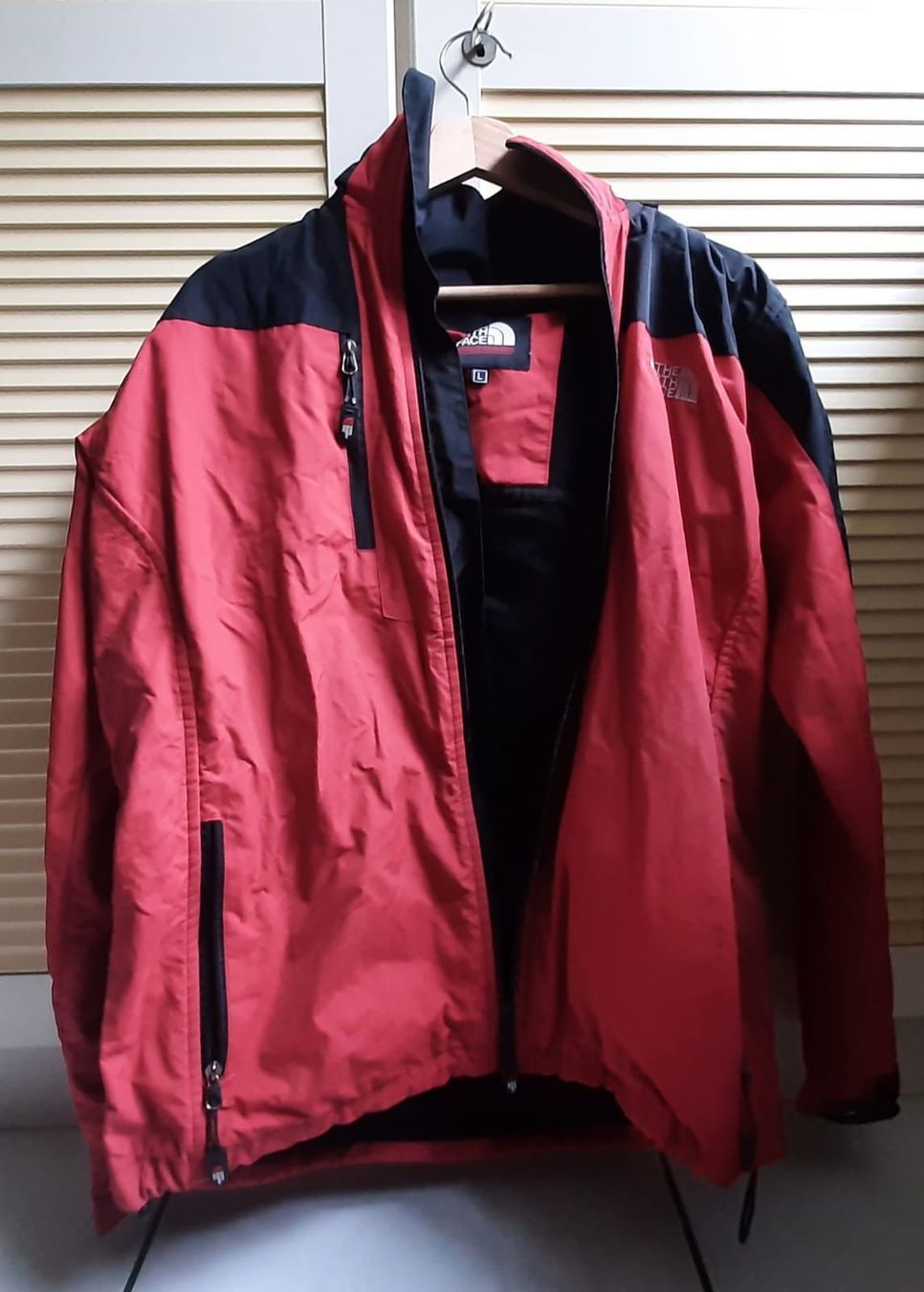 North Face Giacche: The North Face Jacke (L) – Difettoso da Sissach venduto da ruminative