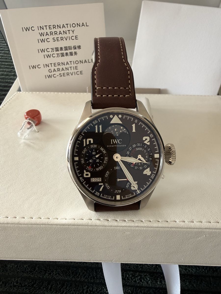 IWC Uhren: Neuwertige IWC BIG PILOT PERPETUAL "ANTOINE DE SAINT EXUPÉRY – Neu (gemäss Beschreibung) aus Stein am Rhein von AdiFerdi 1