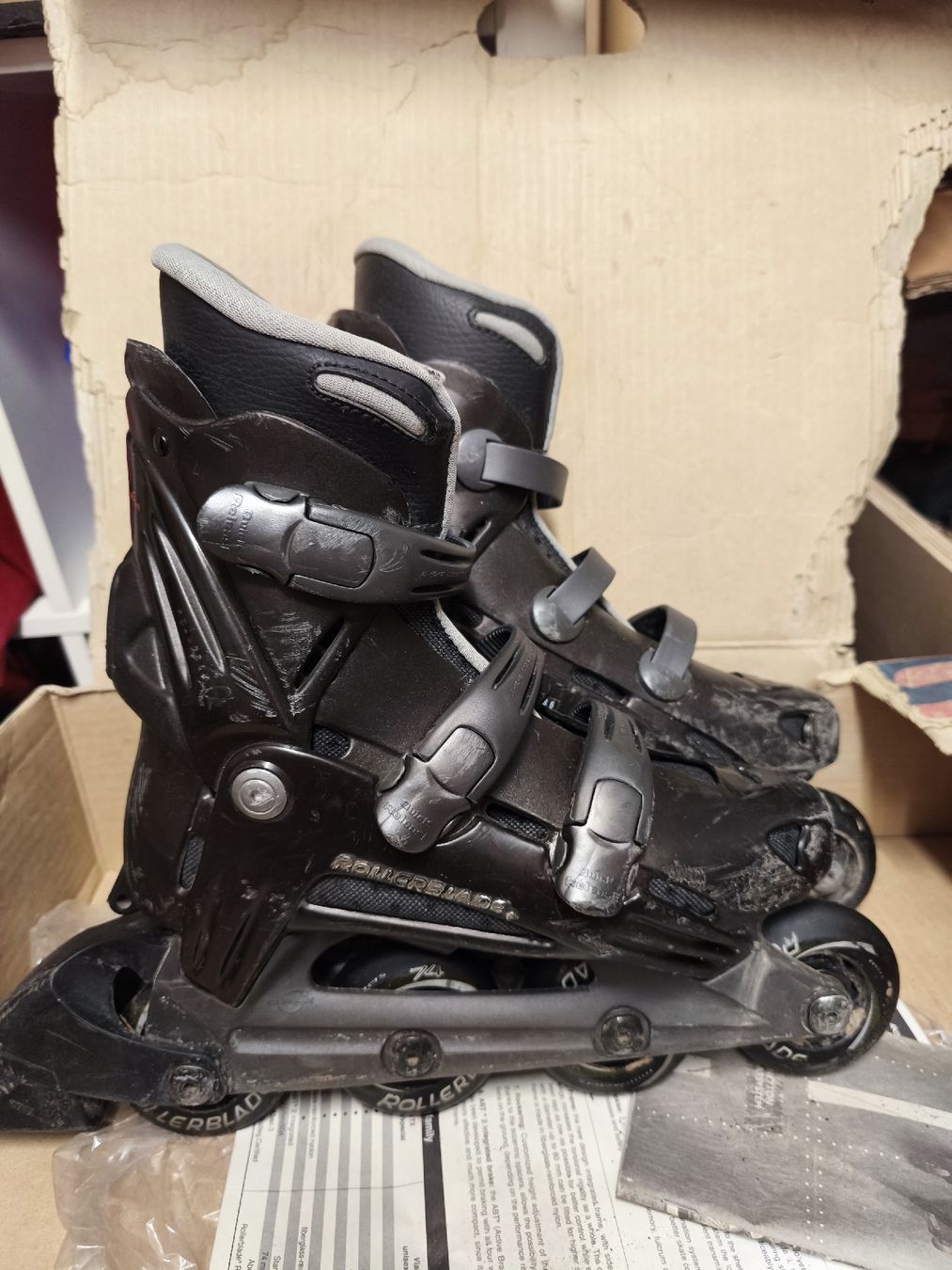 K2 Patins à roul. & inline: Rollerblade Inlineskates Grösse 37.5 inklusive Schutzset – D'occasion à Winterthur par leovale 2