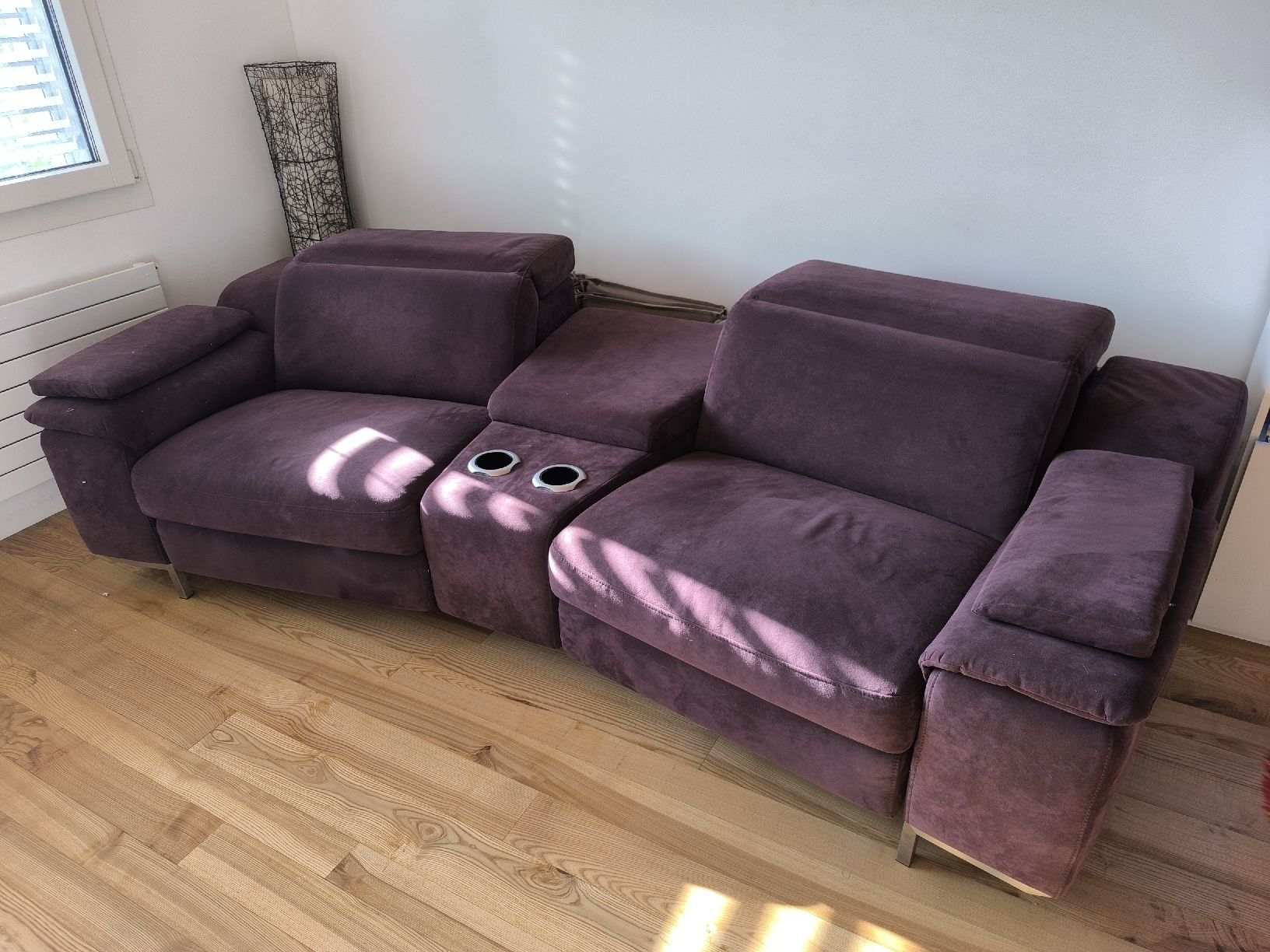 Divani: Relax Sofa mit Getränkehalter (Elektrisch) – Usato da Wikon venduto da Jay.Z