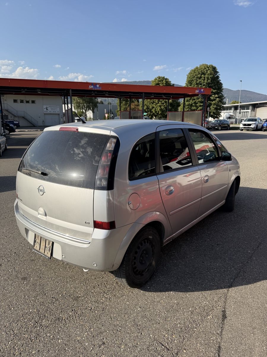 Opel Automobili: Opel Meriva A18 – Usato da Wangen an der aare venduto da Riklivti23 7