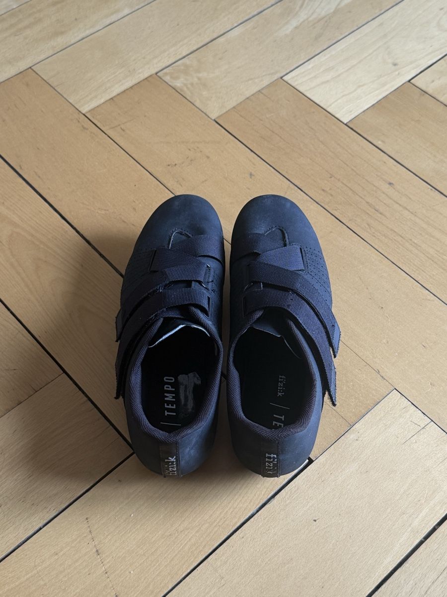 Fizik Scarpe da uomo: Fizik Veloschuhe – Usato da Zürich venduto da NicolasKesseli