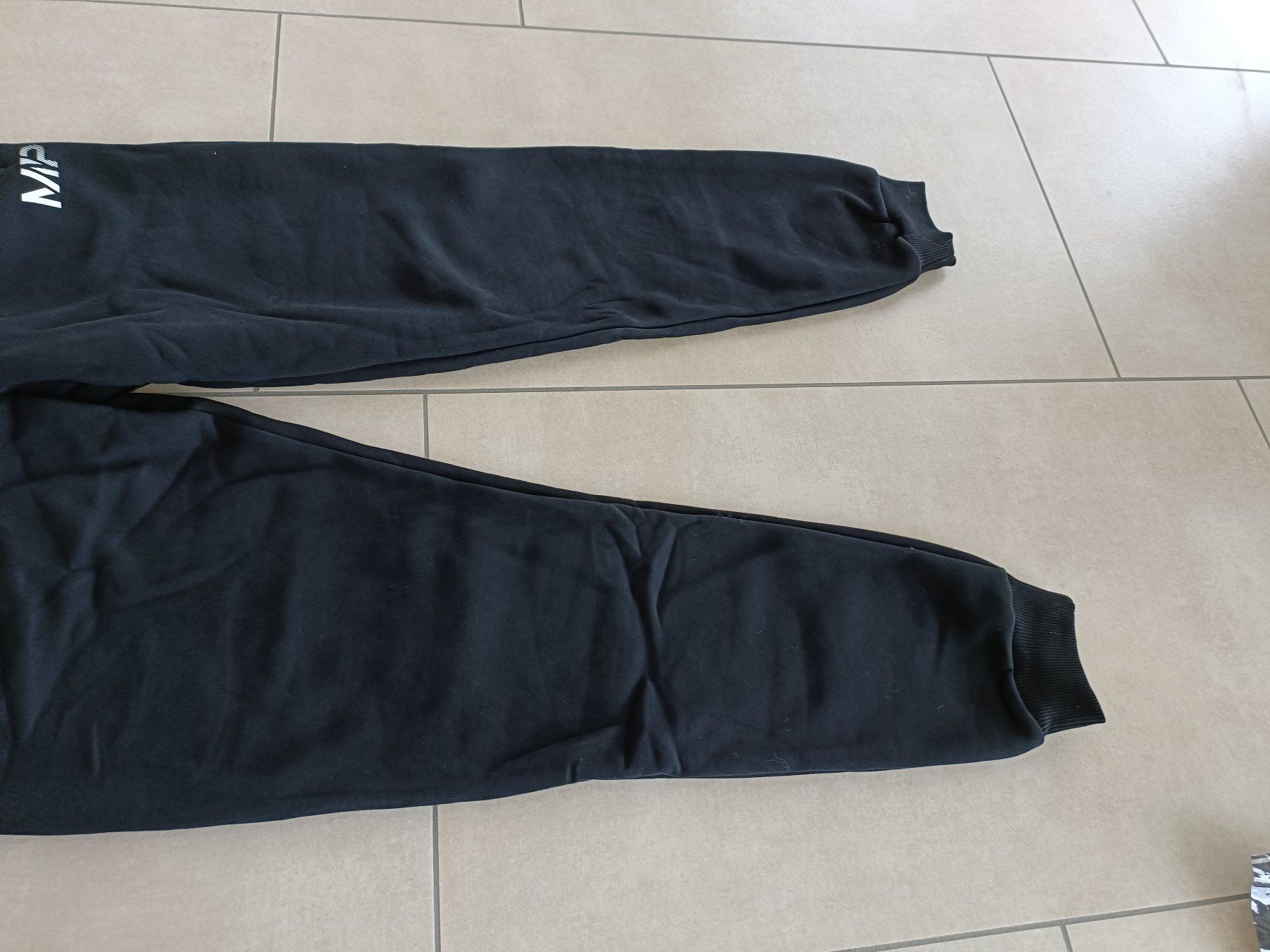 Pantaloni: Herren Jogginghose / Joggers - Grösse S – Nuovo e nell'imballaggio originale da Rickenbach b. Wil venduto da Kth_v8 2