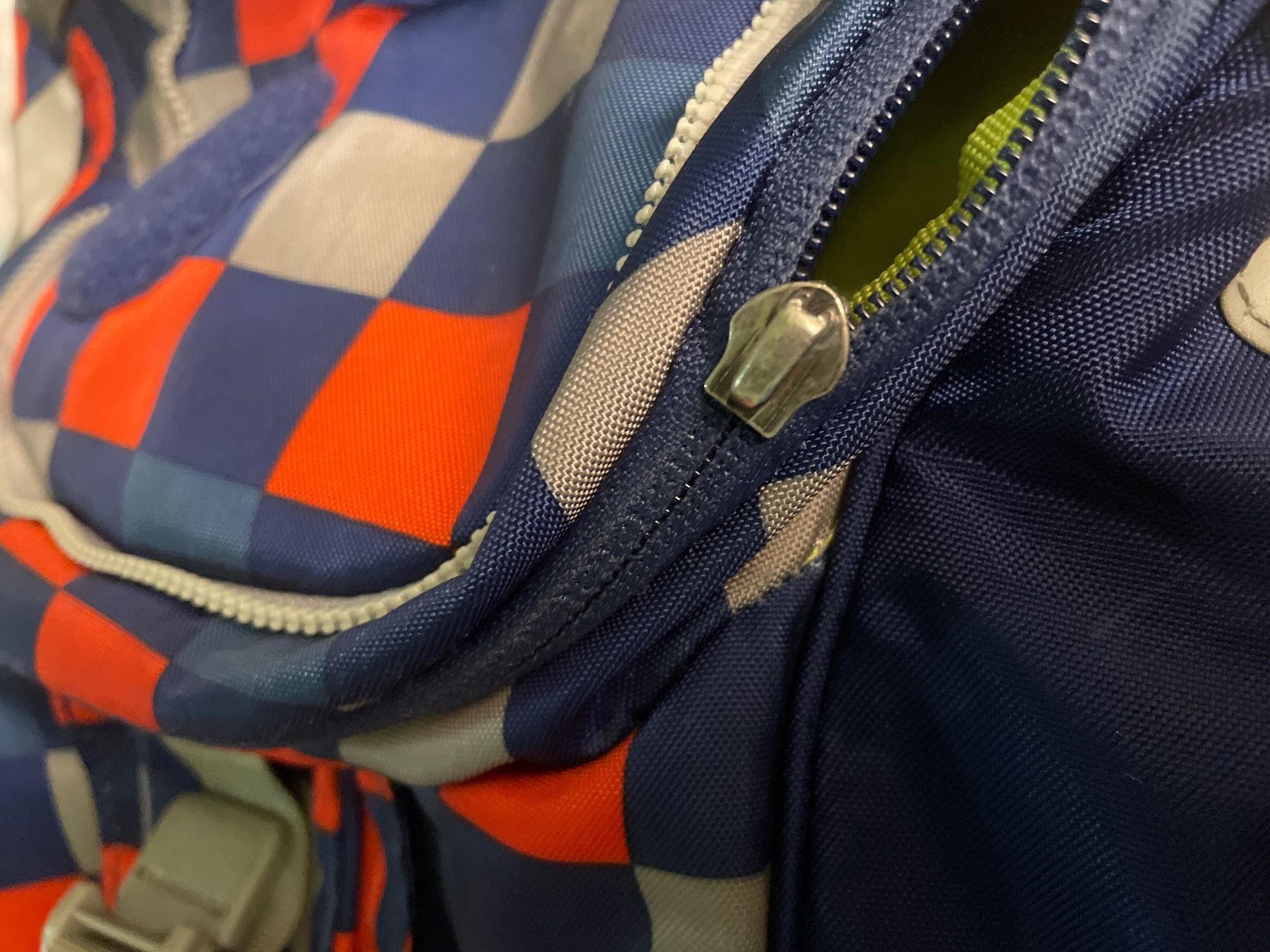 Ergobag Kindertaschen: Cooler Ergobag Schulrucksack – Gebraucht aus Obergerlafingen von cabo4 3