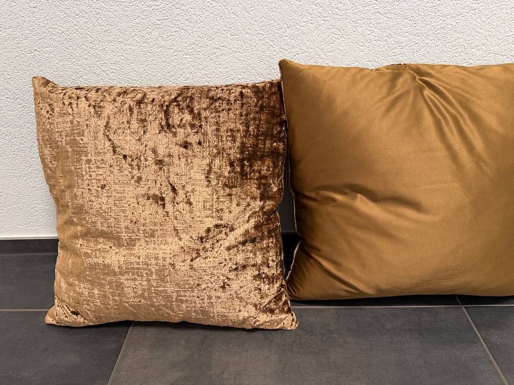 Coussins: Deko Kissen – D'occasion à Altendorf par Danielacanale
