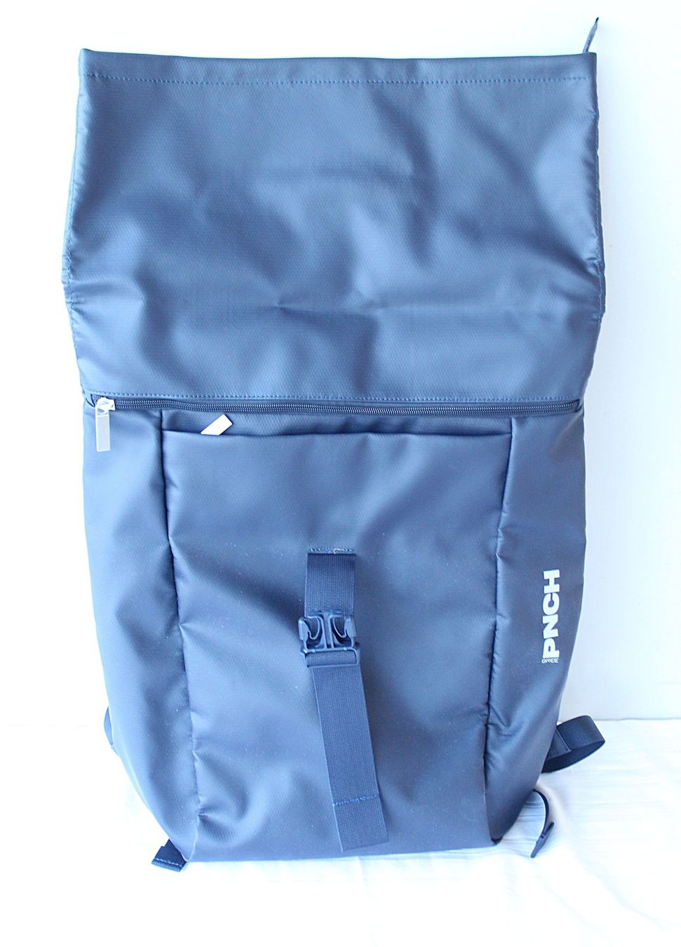 Bree Zaini: Bree Pnch 93 Backpack Rucksack Laptopfach Dunkelblau Neu – Nuovo (secondo la descrizione) da Zürich venduto da Auctionata 3