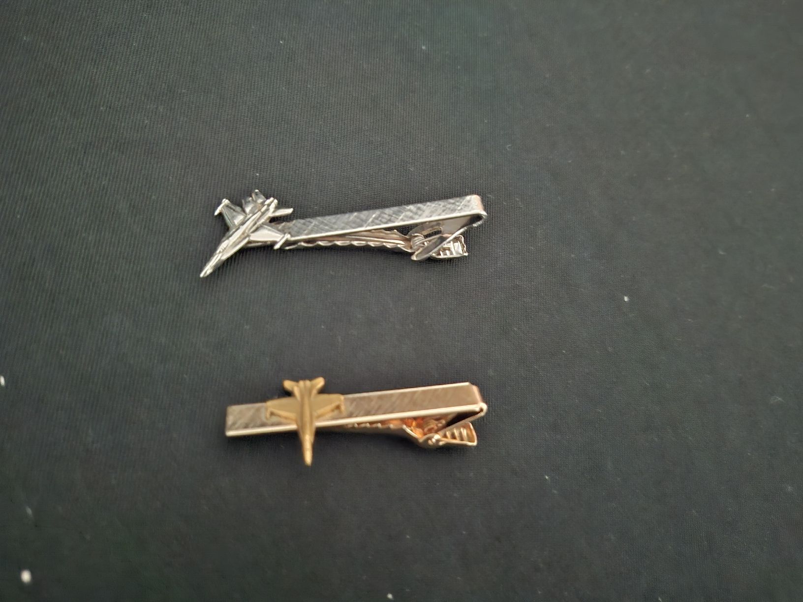 Sonstiger Schmuck: Aviatik-Kravattennadeln in gold und silber – Gebraucht aus Horw von Benny24 1