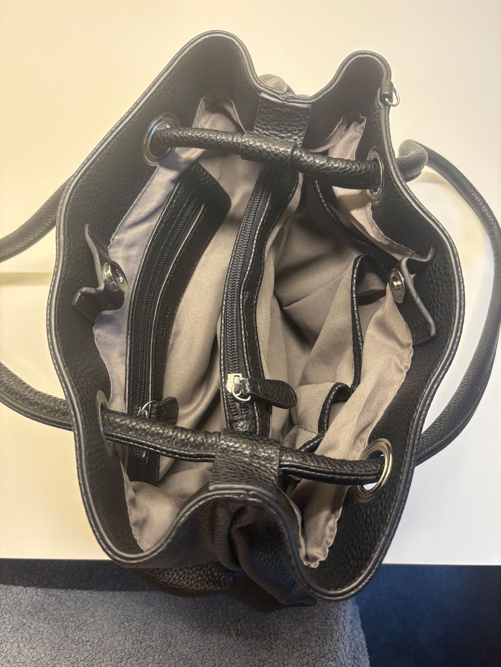 Sacs femmes: Damen Handtasche Schwarz, NEU – Neuf (Voir description) à Schaffhausen par Simmel80 1