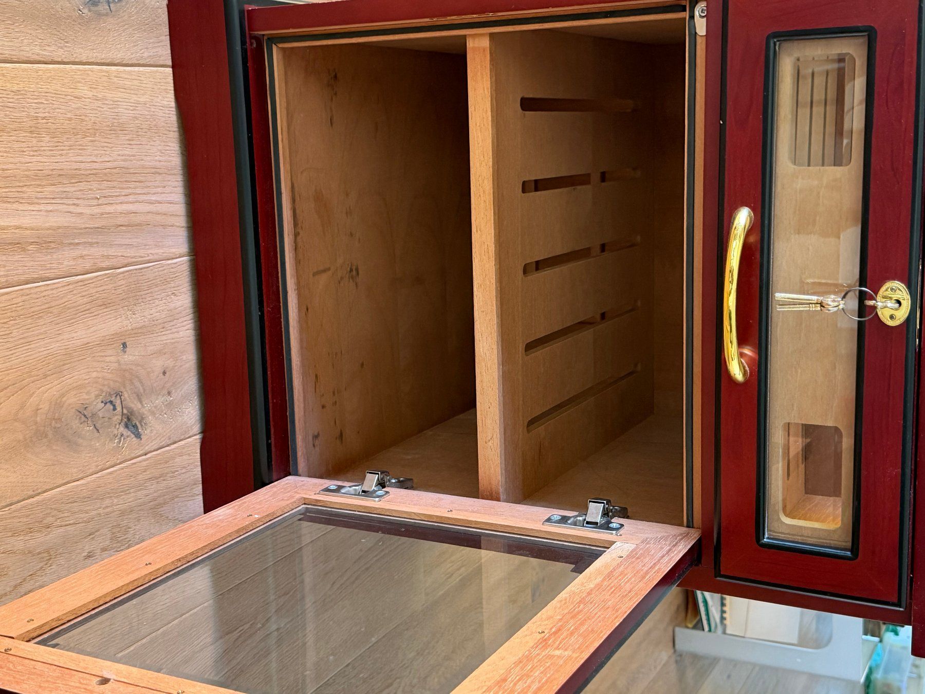Humidor per sigari: Humidor für 500+ Zigarren – Usato da Adligenswil venduto da bwi_h8nr 3