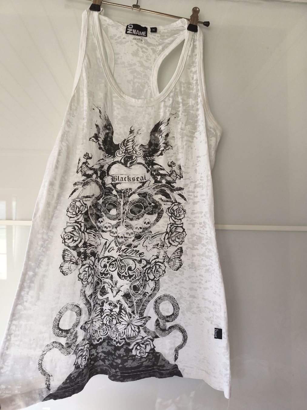 Tops: Top von Black Out – D'occasion à Fischbach LU par BuBri