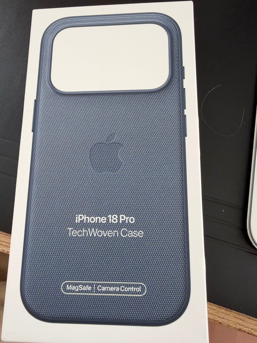 Apple Coques & Protection écran: Apple iPhone 18 Pro TechWoven Case mit MagSafe neu – Neuf (Voir description) à Adligenswil par vogelhmv
