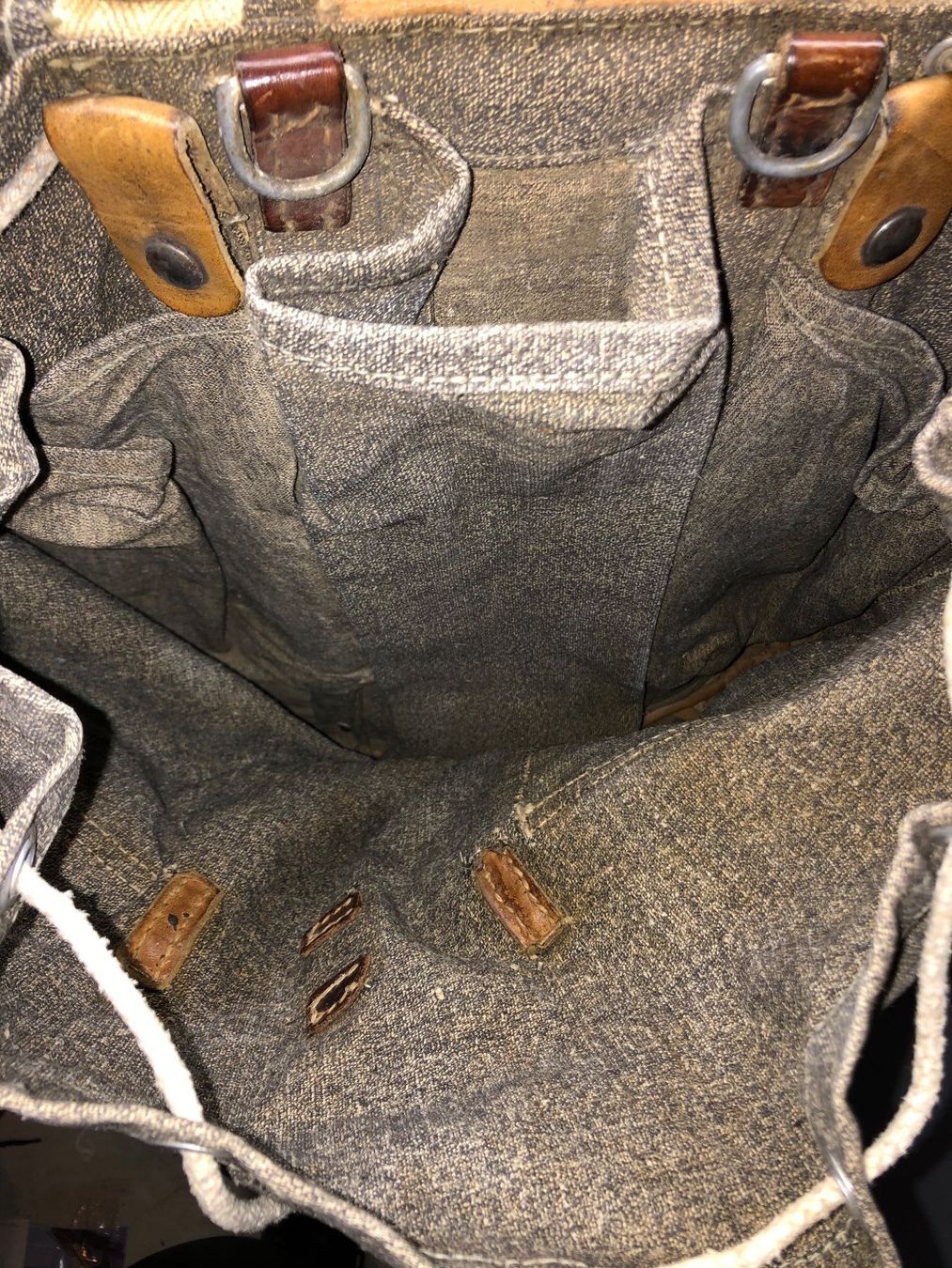 Schweizer Armee Zaini: Schweizer Armee Militär Gebirgsrucksack Rucksack WW2 – Usato da Madiswil venduto da TEMISO 2