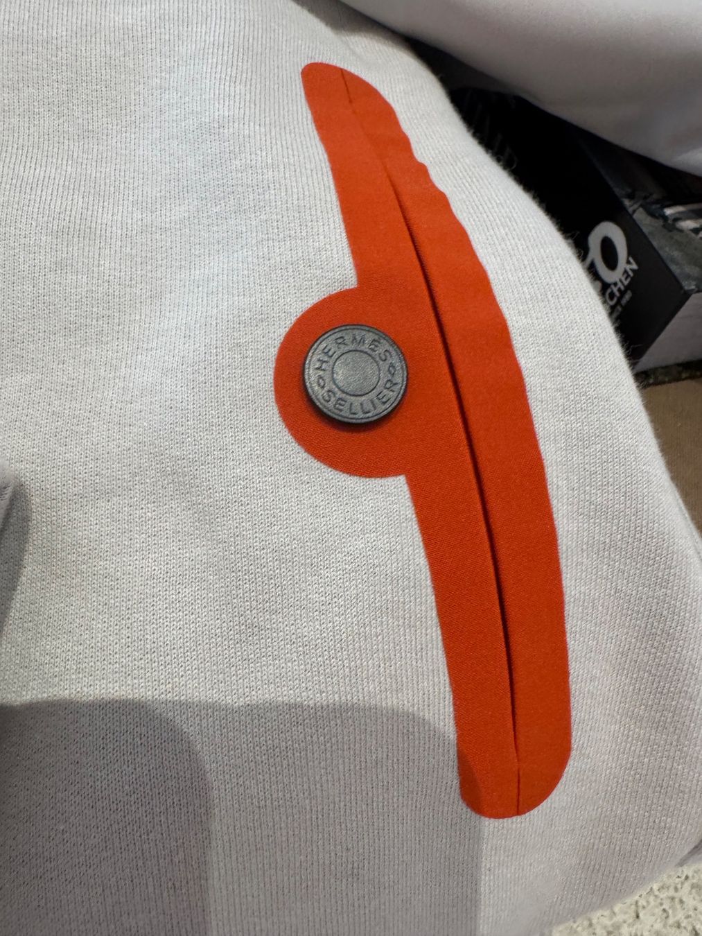 Hermès Kleiderpakete: HERMES PULLOVER & LEGGINGS – Gebraucht aus Schwyz von bofb 1