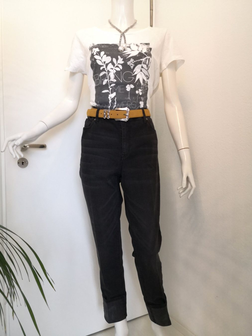 Mango Jeans: 🤩MANGO VIOLETA JEANS SCHWARZ – Neuf (Voir description) à Olten par Naja-Twins-Twins 3