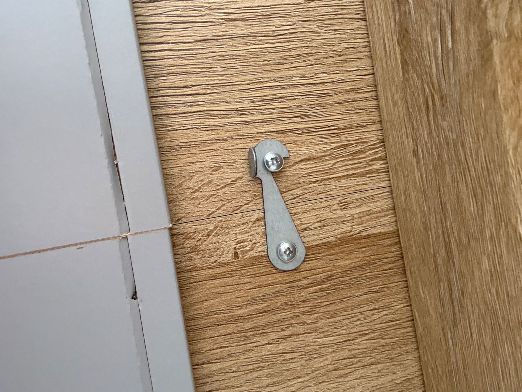 Conforama Tavoli: Table / tisch – Usato da Bonstetten venduto da Johanne_Lamalle 4