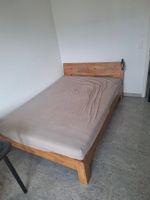 Massives Holz-Doppelbett, 140x200cm, top Zustand!