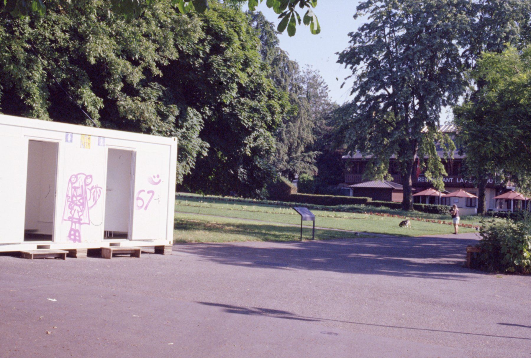 Minolta Fotocamera: Minolta Dynax 7000i – Usato da Petit Lancy venduto da gil_hr6v 9