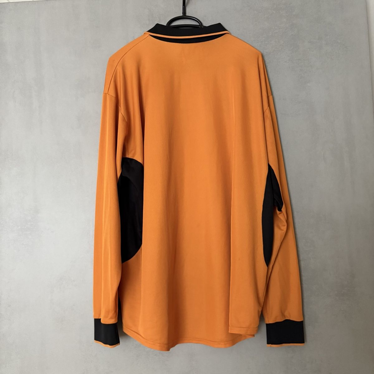 Canottiere & Pantaloni: Fc Wolverhampton Wanderers Trikot Admiral – Usato da Winterthur venduto da LaBodega 5