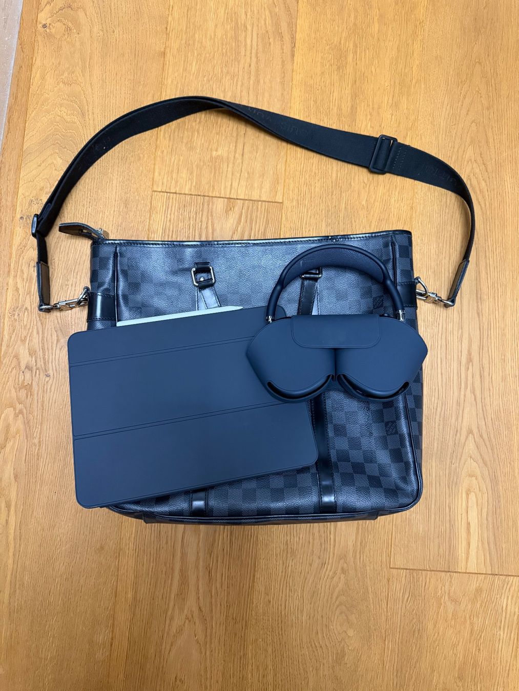 Louis Vuitton Borse: Wunderschöne Louis Vuitton Business Tasche – Nuovo (secondo la descrizione) da Hagendorn venduto da Tiagoneves10 6