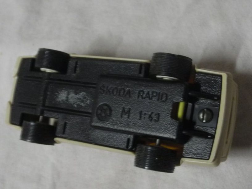 Skoda Modellini d'auto: CSSR  IGRA  SKODA RAPID  1:43  UNBESPIELT – Usato da Gurtnellen venduto da Murmeli99 4