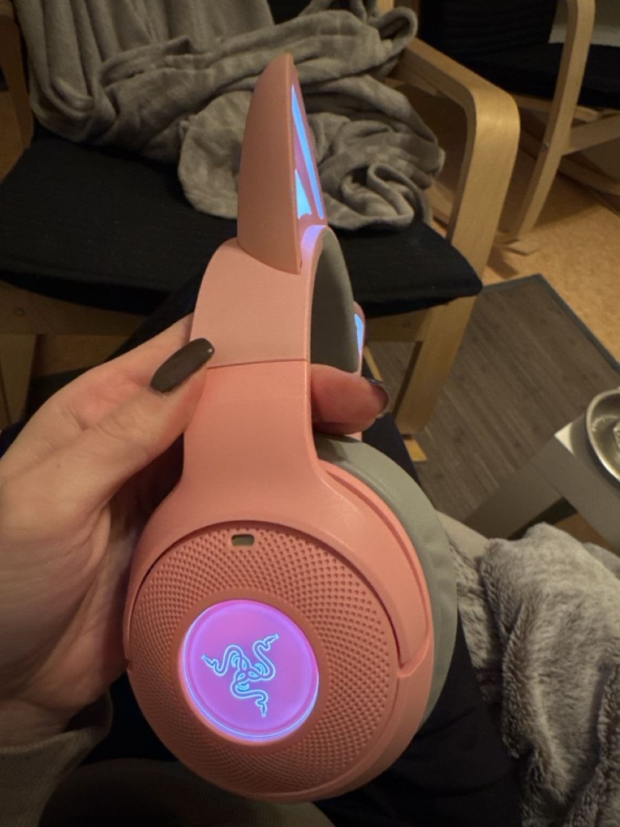 Cuffie: razer kraken kitty v2 bluetooth – Nuovo (secondo la descrizione) da Opfikon venduto da Aylin.7 2