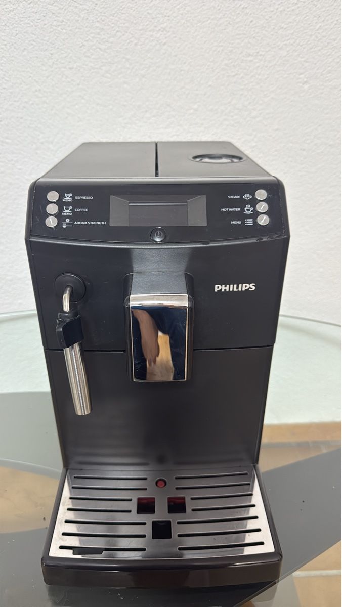 Philips Macchine per caffè & Macchine per espresso: Machine à café Philips Expresso - Préparation rapide! – Usato da Soyhières venduto da Jura22
