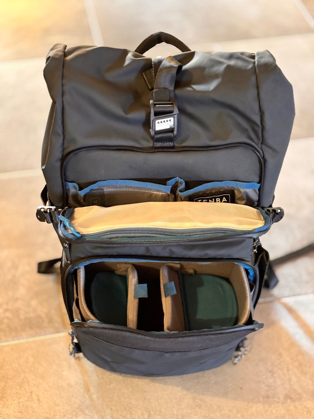Rucksäcke: TENBA DNA 16 DSLR Fotorucksack Schwarz – Neu (gemäss Beschreibung) aus Aarburg von  2