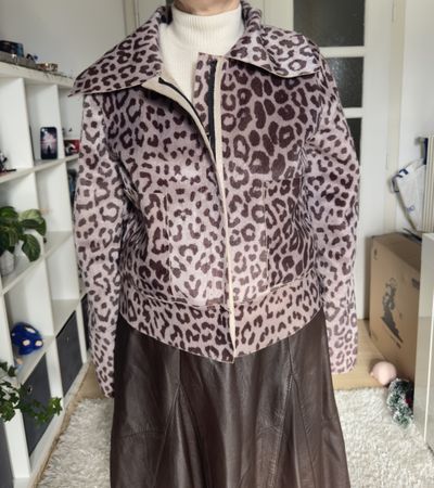 Veste courte imprimé léopard – taille M/L – pièce unique